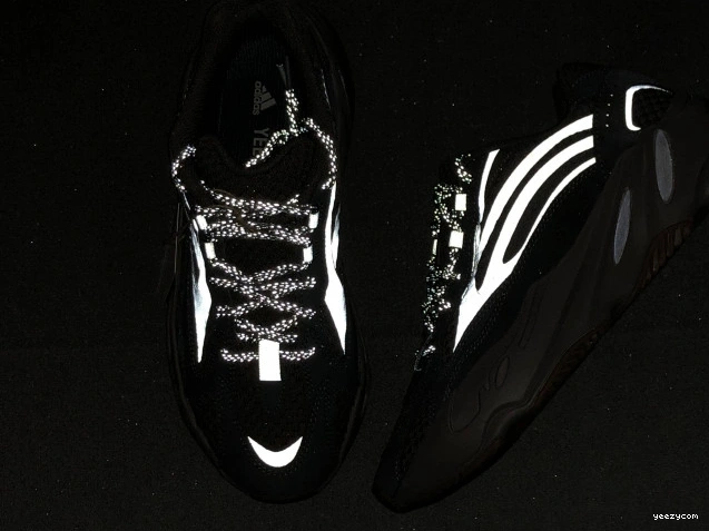 ADIDAS Boost GZ0724 'Mauve' V2 700 Yeezy 1024